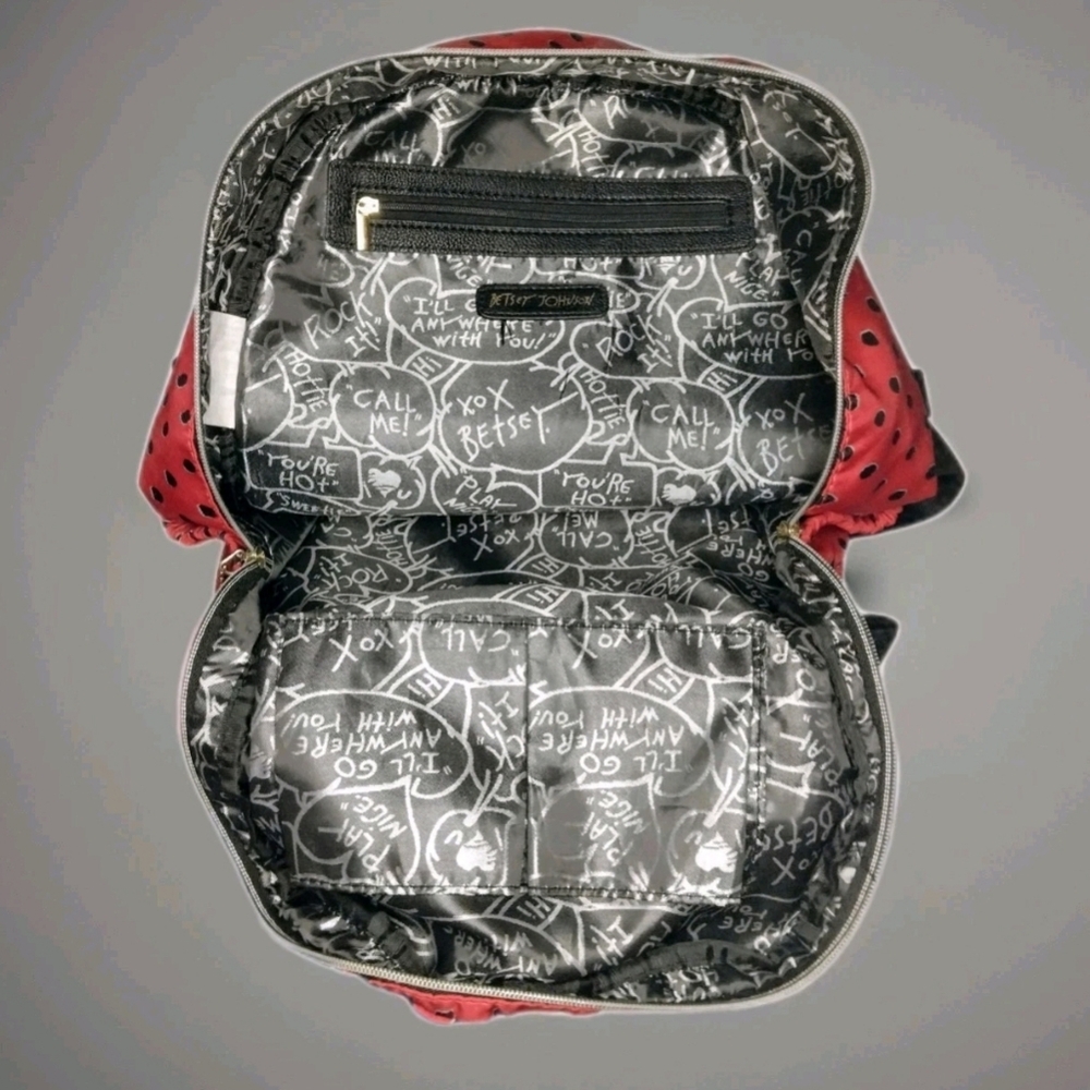 Red Heart-Patterned Backpack - Picture 3 of 5